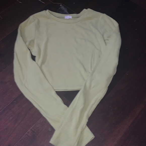 xs garage cropped long sleeve - Picture 2 of 2